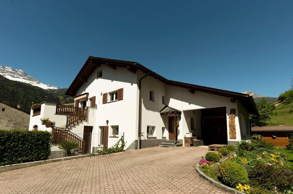 B&B Cuore Verde Poschiavo Exterior photo